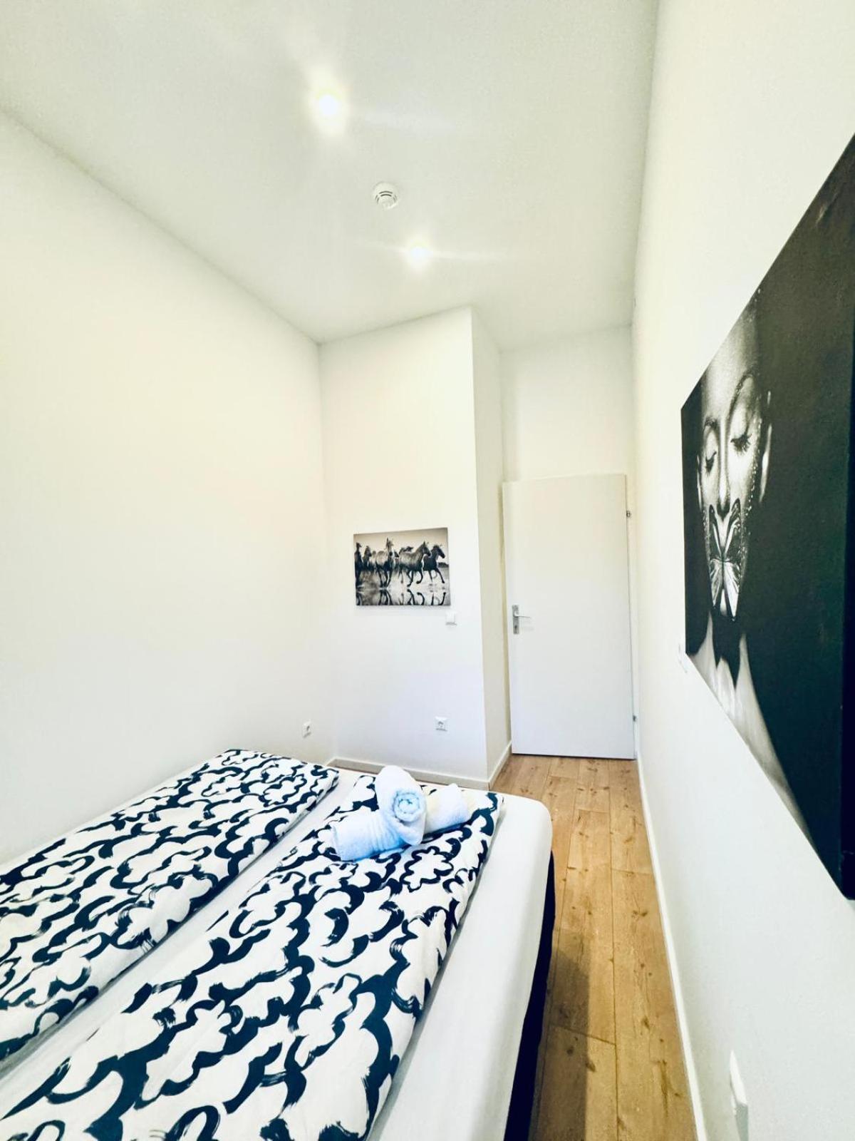 Spacious 3br Shared 11minute Stroll To Atzgersdorf Park Vídeň